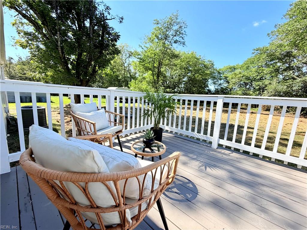 8024 Airport Rd Property Photo 21