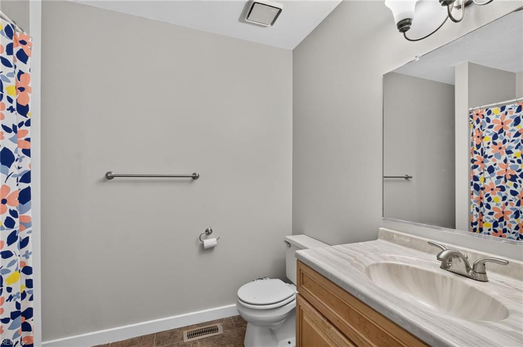 254 Bridgewater Dr Property Photo 23