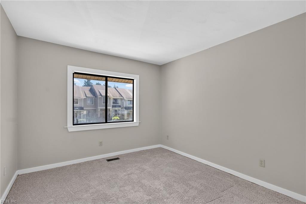 254 Bridgewater Dr Property Photo 26