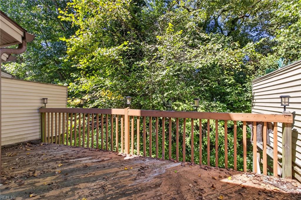 254 Bridgewater Dr Property Photo 32