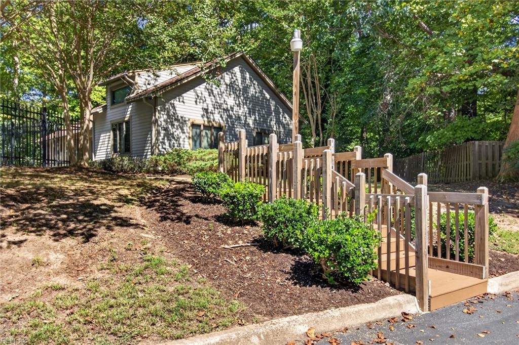 254 Bridgewater Dr Property Photo 35