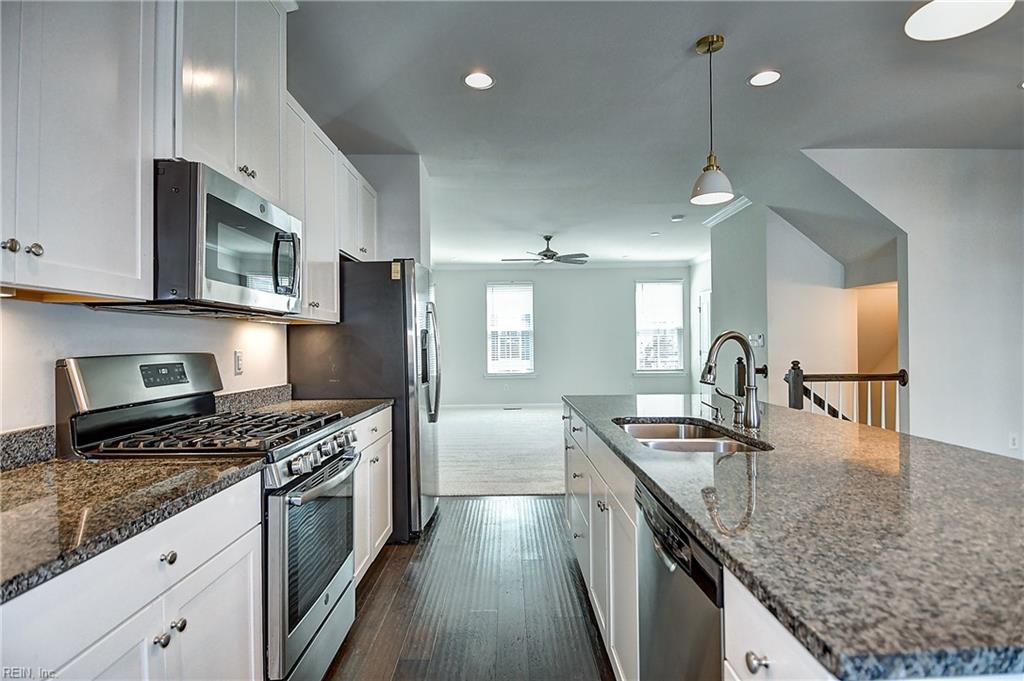 516 Elmo Trower Ln Property Photo 2