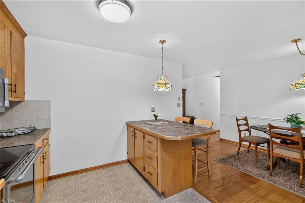 1673 Pine Tree Dr Property Photo 13