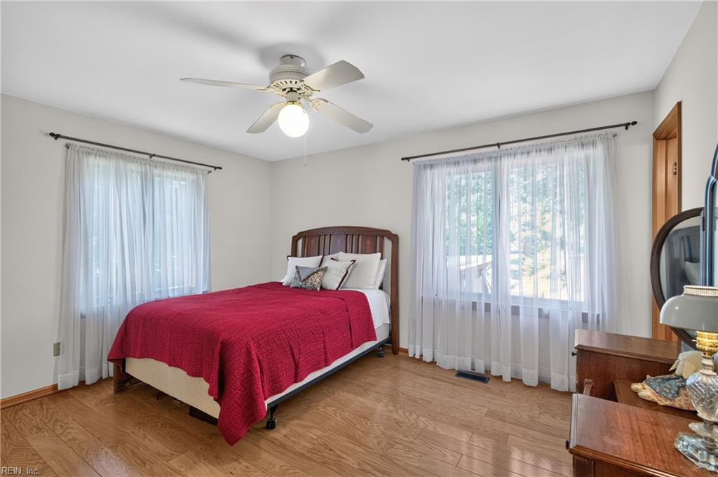 1673 Pine Tree Dr Property Photo 24