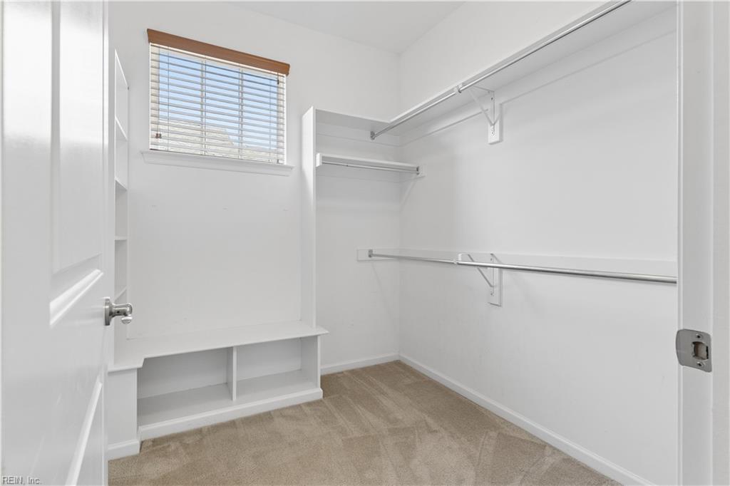 2409 Leytonstone Dr Property Photo 8