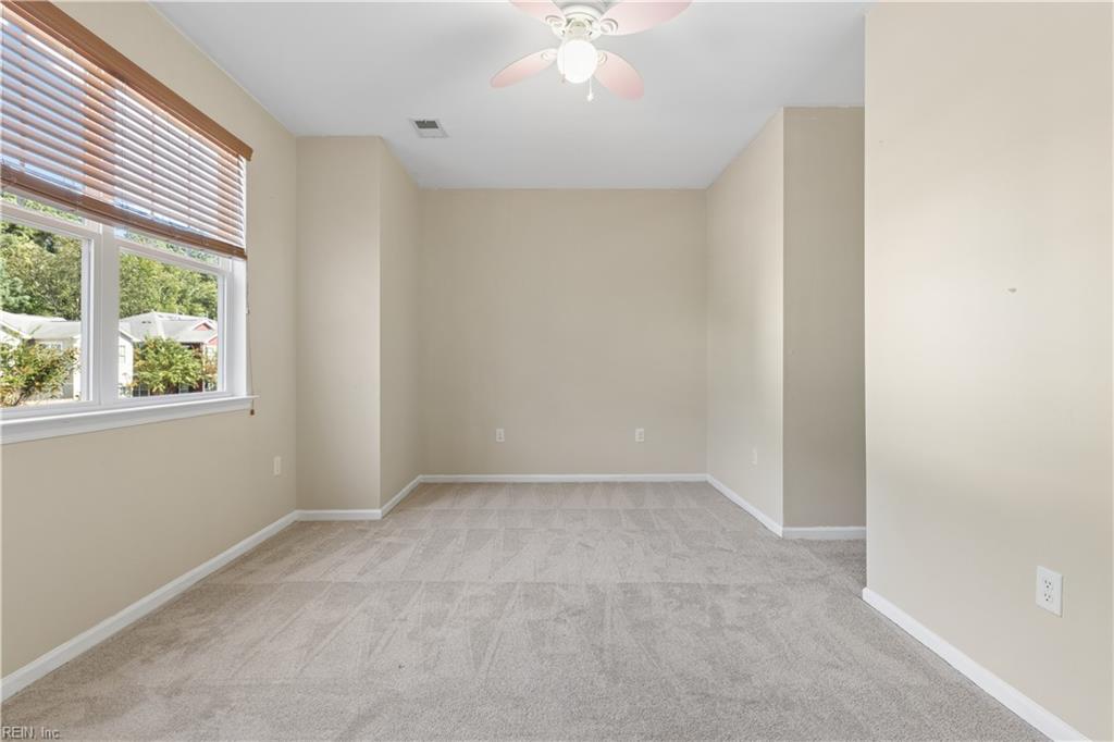 2409 Leytonstone Dr Property Photo 18