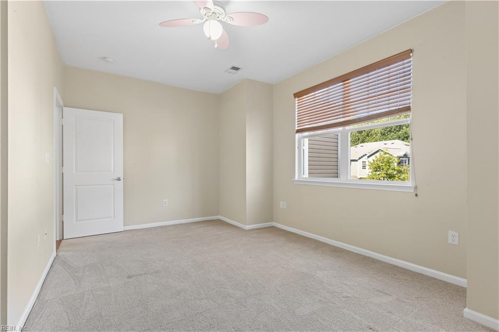 2409 Leytonstone Dr Property Photo 19