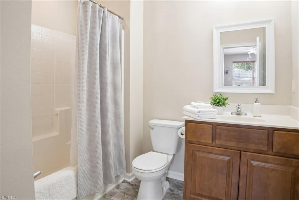 2409 Leytonstone Dr Property Photo 38