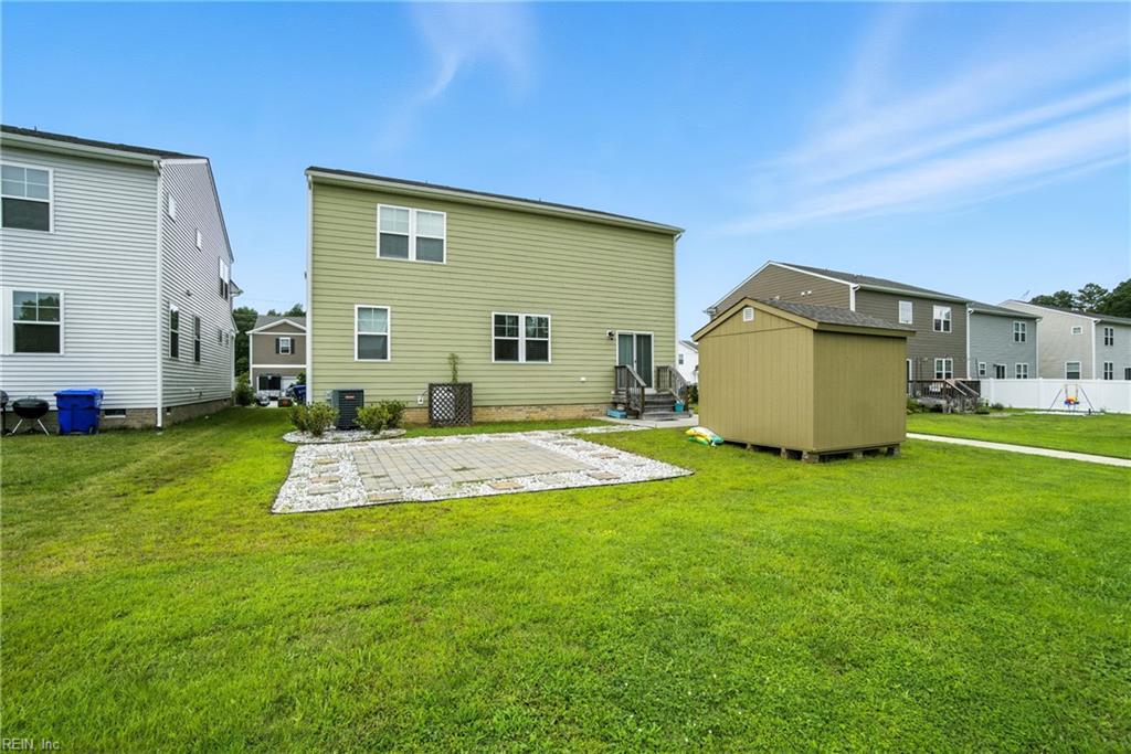 121 Meadows Landing Ln Property Photo 25