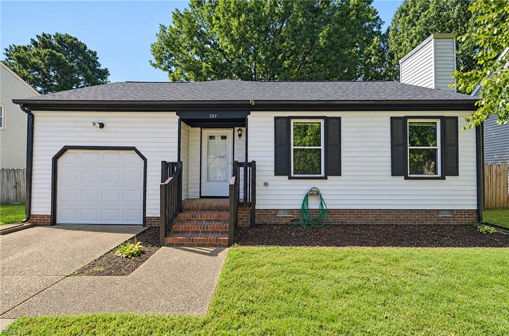 737 Leonard Ln Property Photo 1