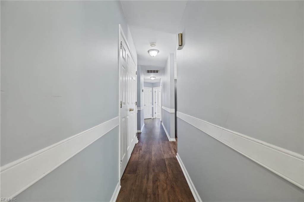 737 Leonard Ln Property Photo 3