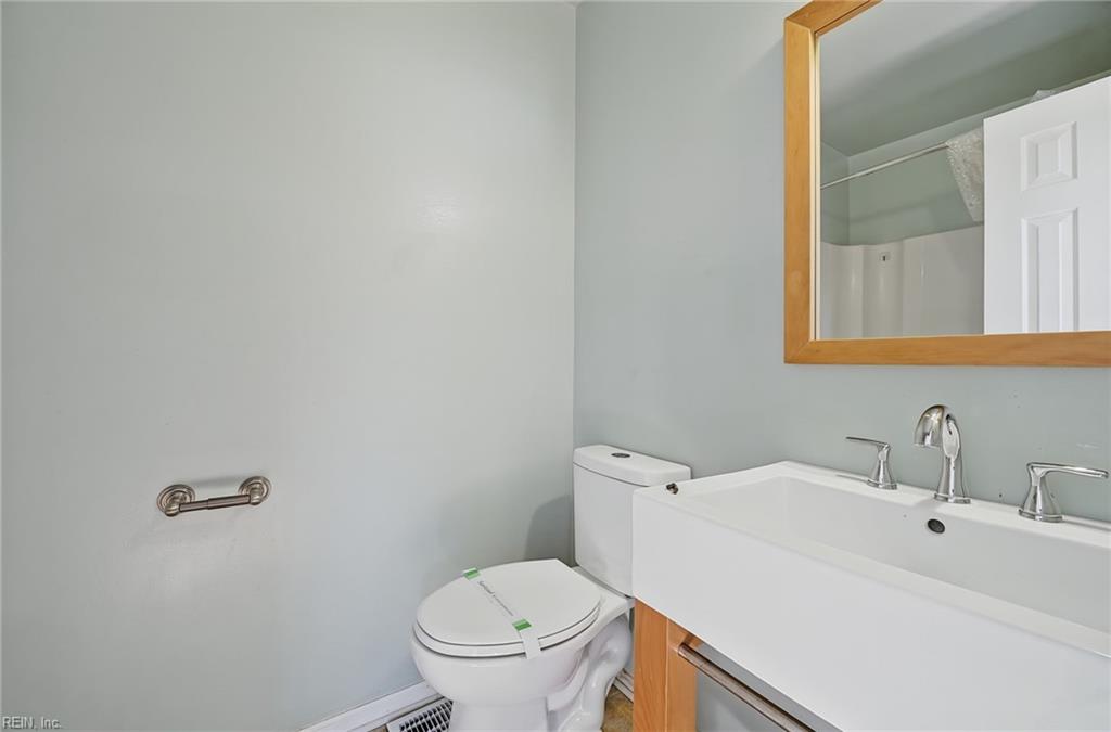 737 Leonard Ln Property Photo 19