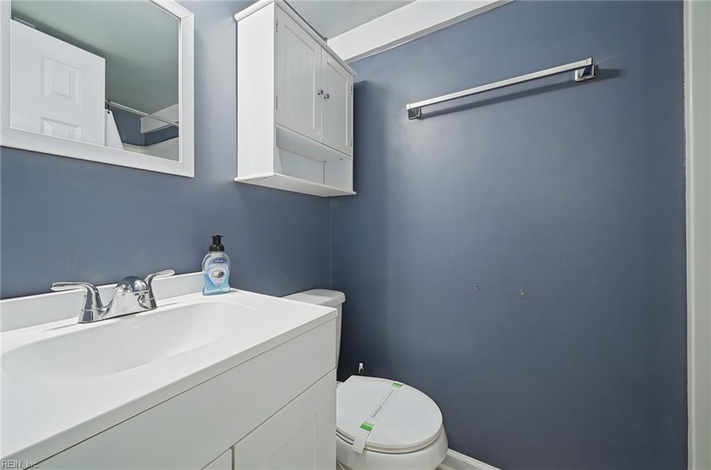 737 Leonard Ln Property Photo 22