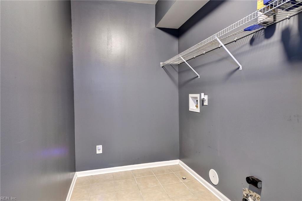 9318 Stonehouse Gln Property Photo 19