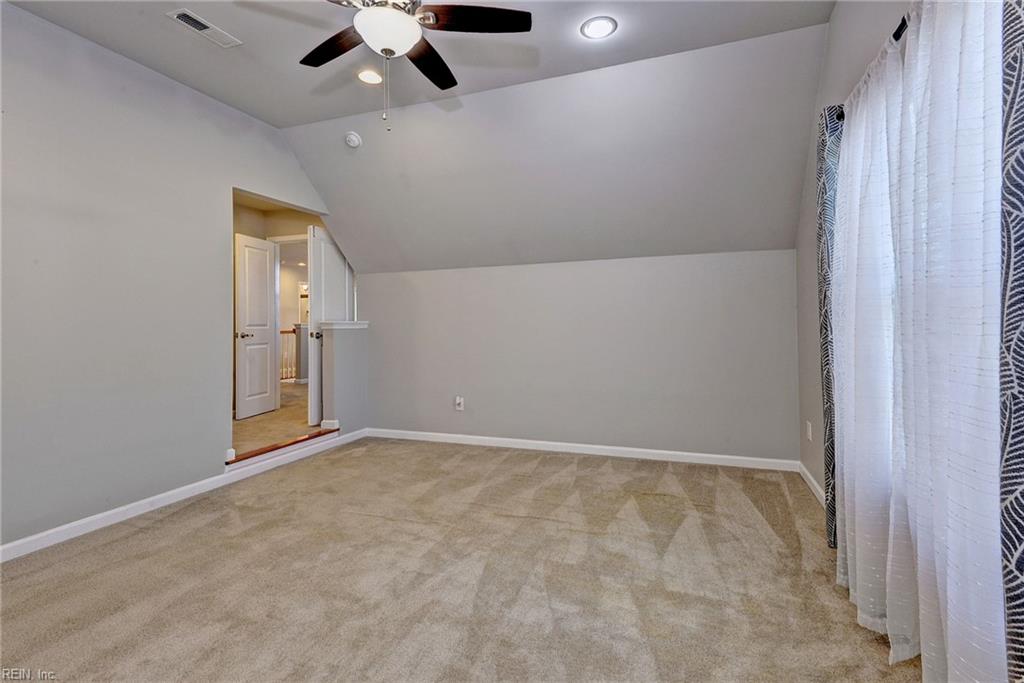 9318 Stonehouse Gln Property Photo 27