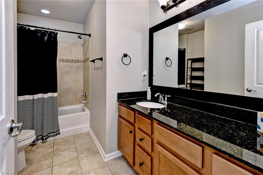 9318 Stonehouse Gln Property Photo 29
