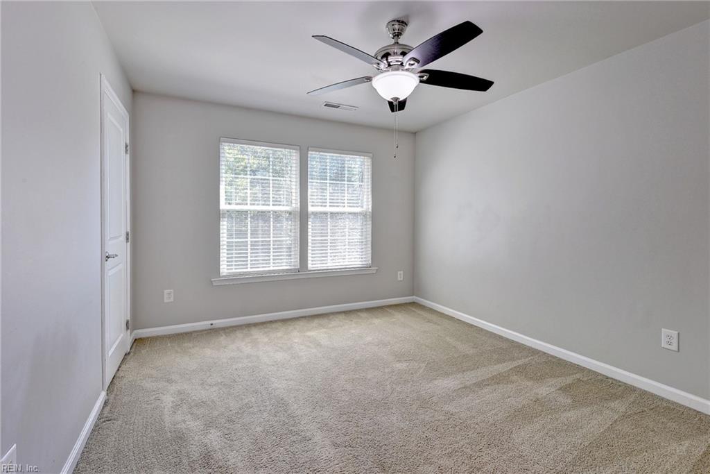 9318 Stonehouse Gln Property Photo 31