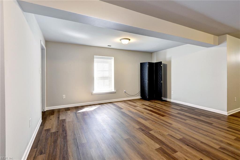 9318 Stonehouse Gln Property Photo 36