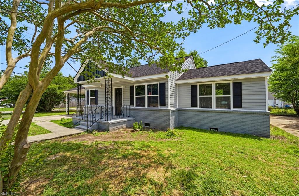 28 Hinton Ave Property Photo 4