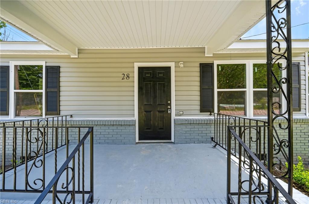 28 Hinton Ave Property Photo 5