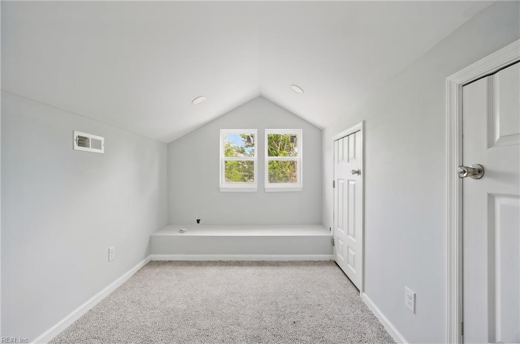 28 Hinton Ave Property Photo 17