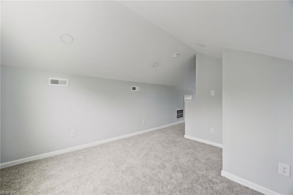 28 Hinton Ave Property Photo 18