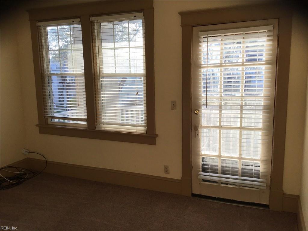4305 Newport Ave Property Photo 4