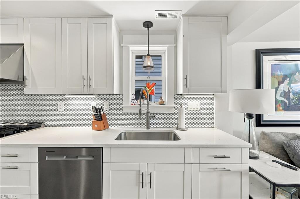 1135 Little Bay Ave Property Photo 10