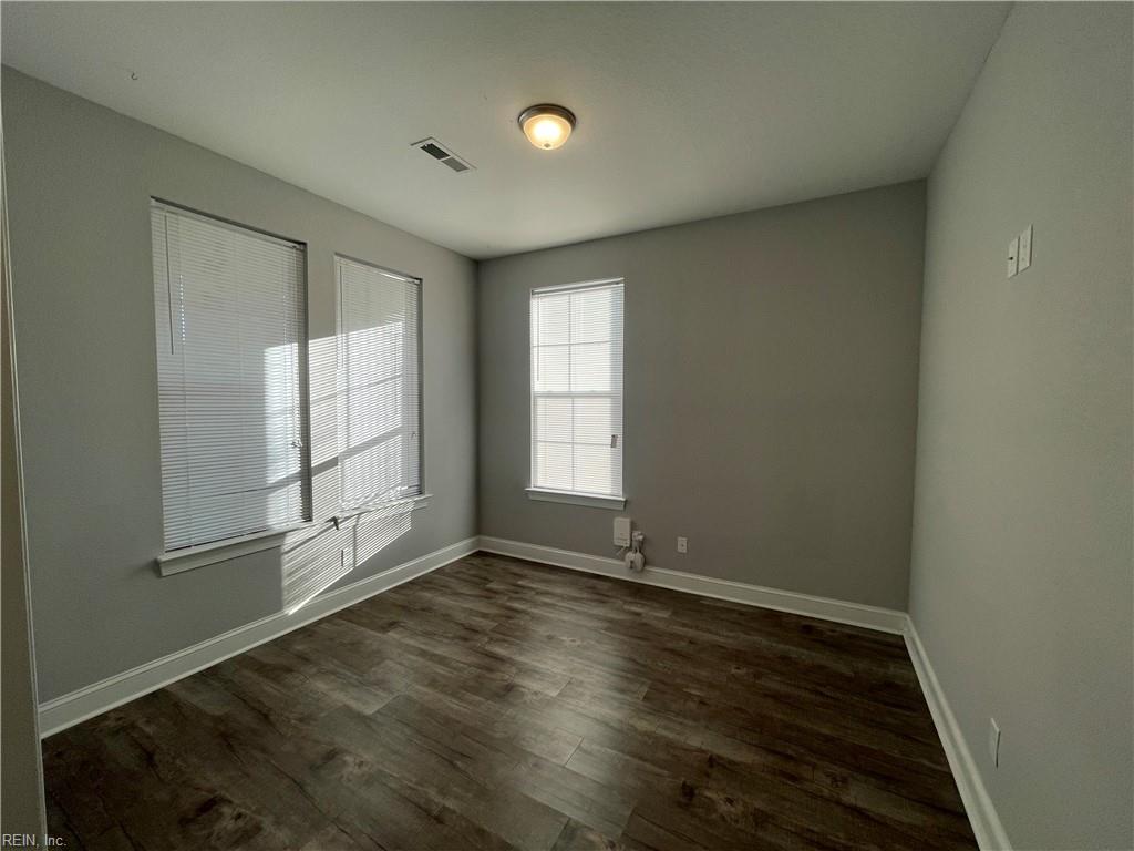 5153 S Cape Henry Ave Property Photo 5