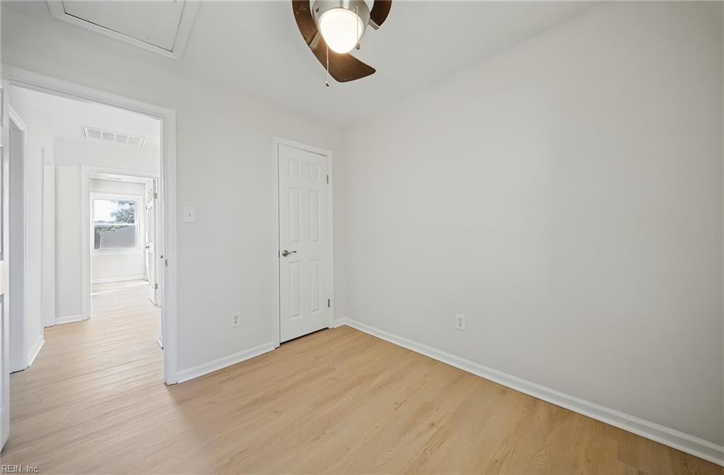 1700 Darrow St Property Photo 15