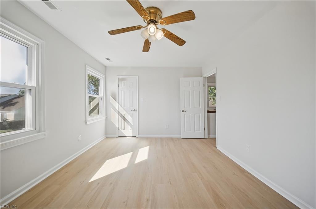 1700 Darrow St Property Photo 22