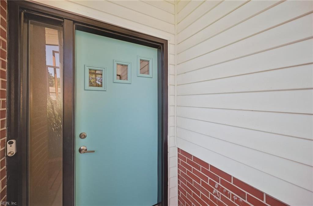 613 Robens Rd Property Photo 5