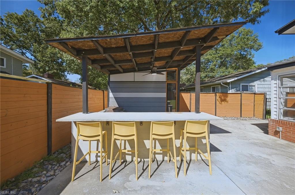 613 Robens Rd Property Photo 34