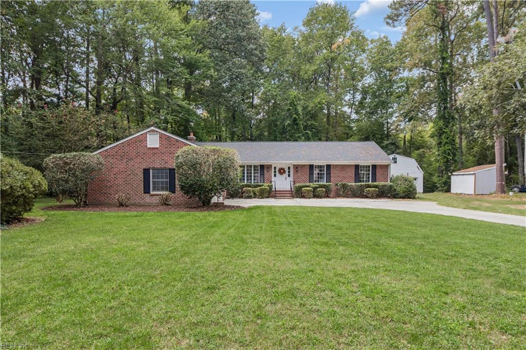 105 Ilex Dr Property Photo 3