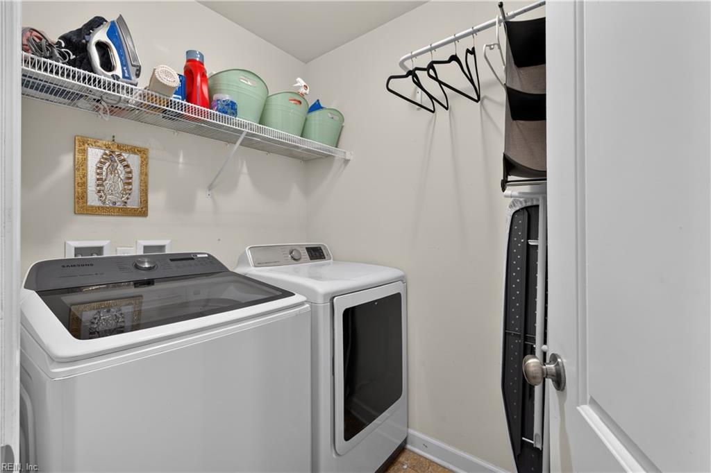1032 Meadows Reach Cir Property Photo 24