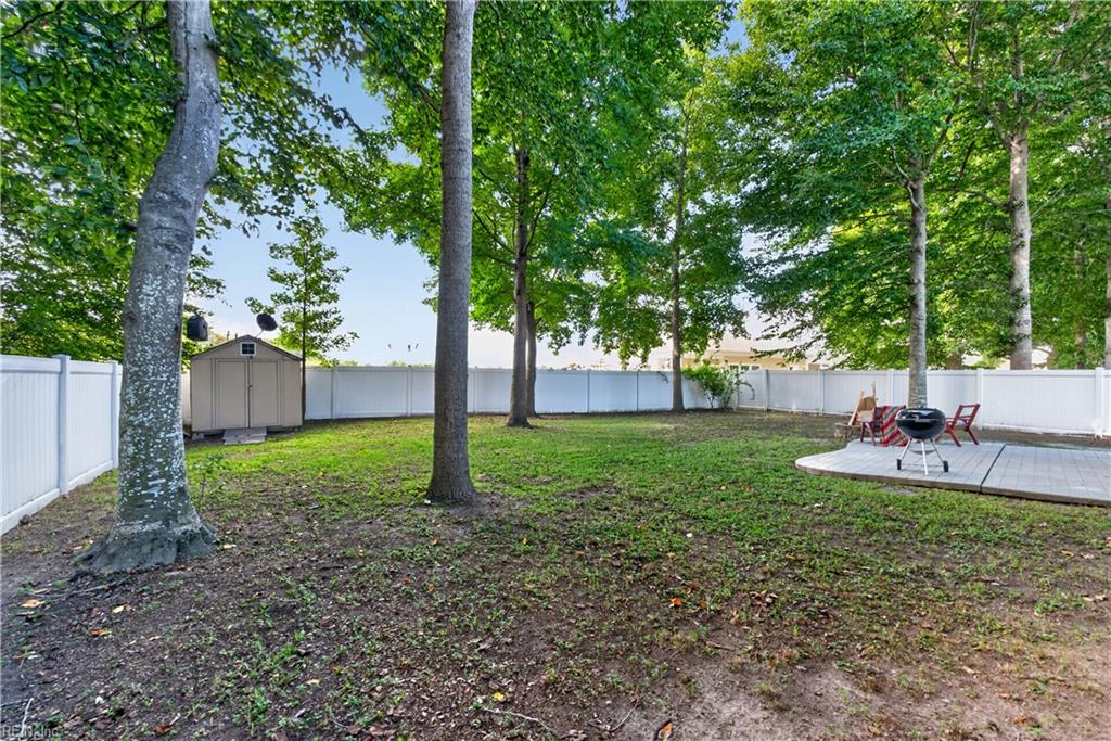 1032 Meadows Reach Cir Property Photo 31