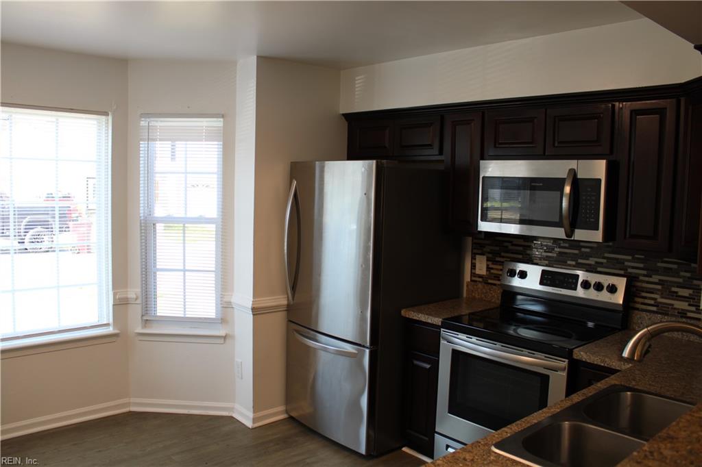 1245 Corkwood Cir Property Photo 10