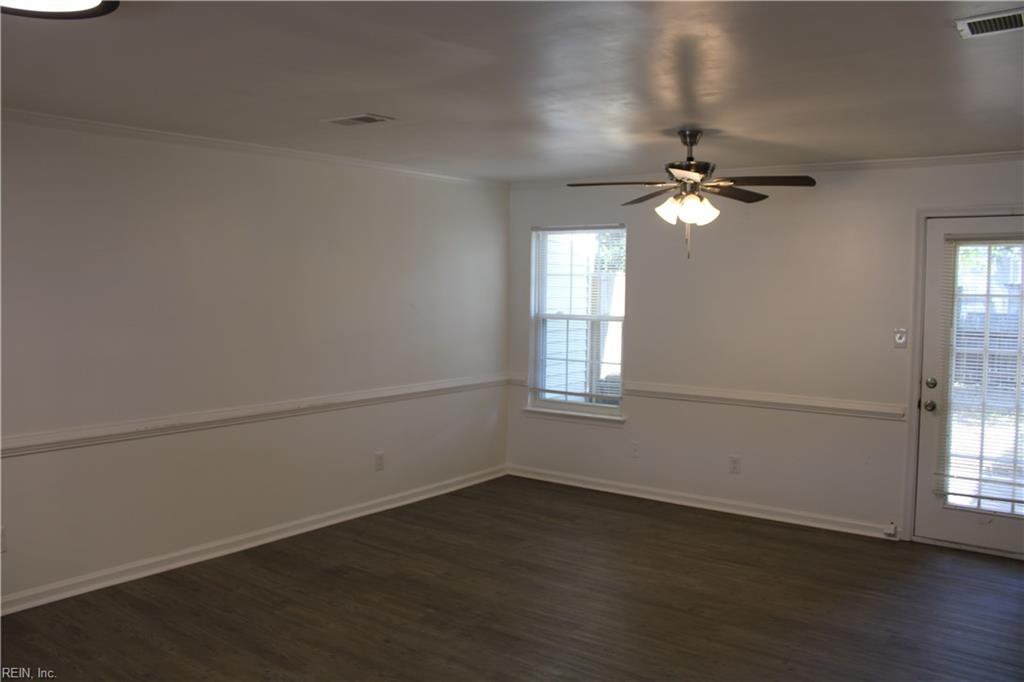1245 Corkwood Cir Property Photo 13