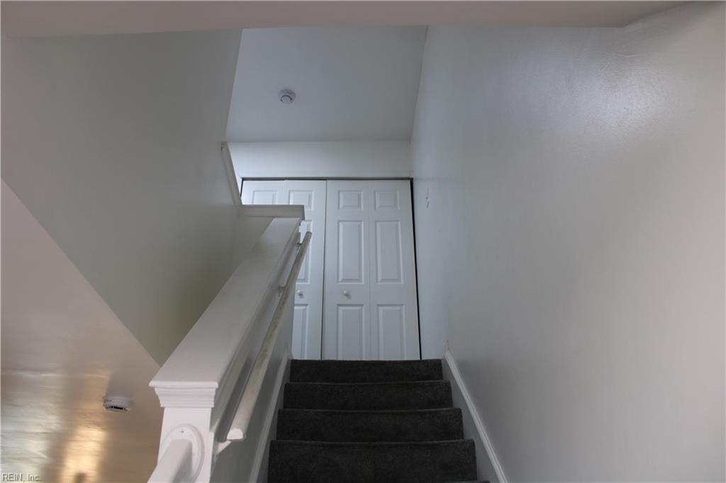 1245 Corkwood Cir Property Photo 20