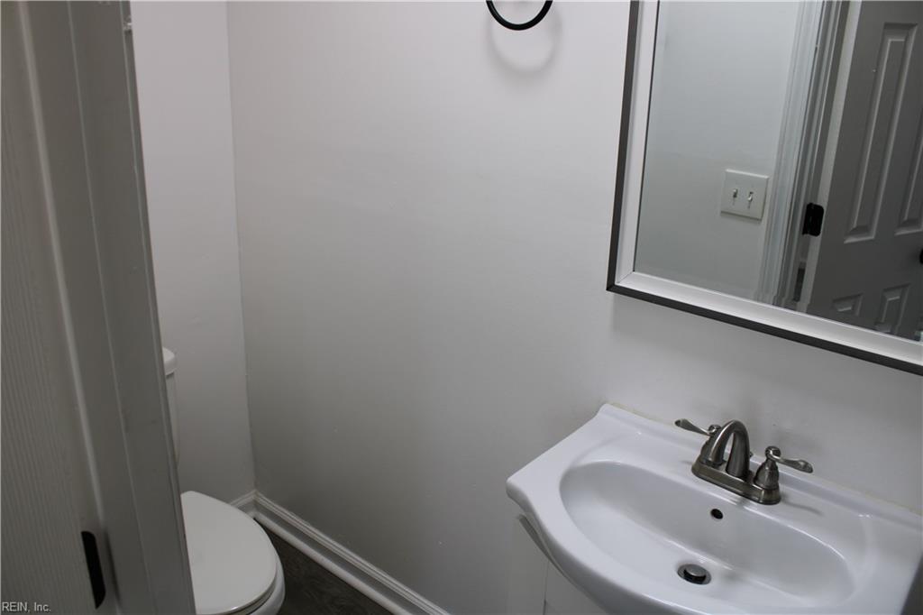 1245 Corkwood Cir Property Photo 26