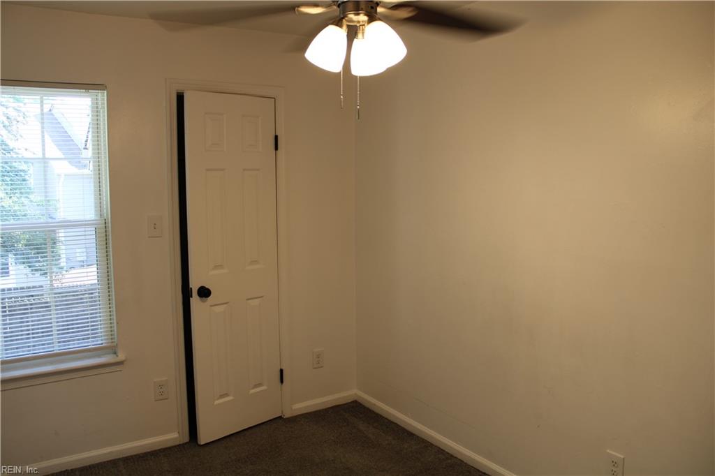 1245 Corkwood Cir Property Photo 34