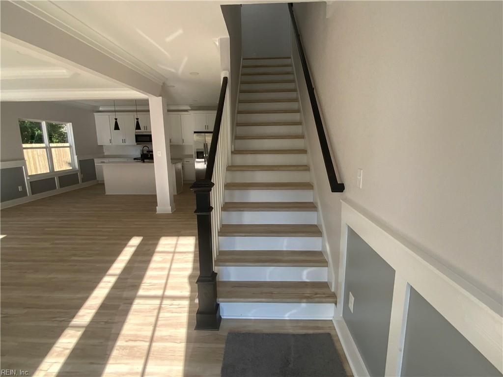 548 Greenbriar Ave Property Photo 4