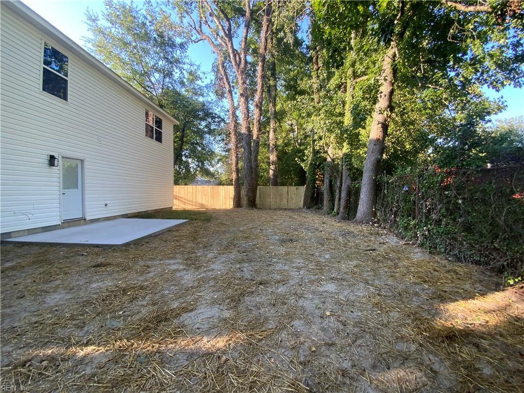 548 Greenbriar Ave Property Photo 10