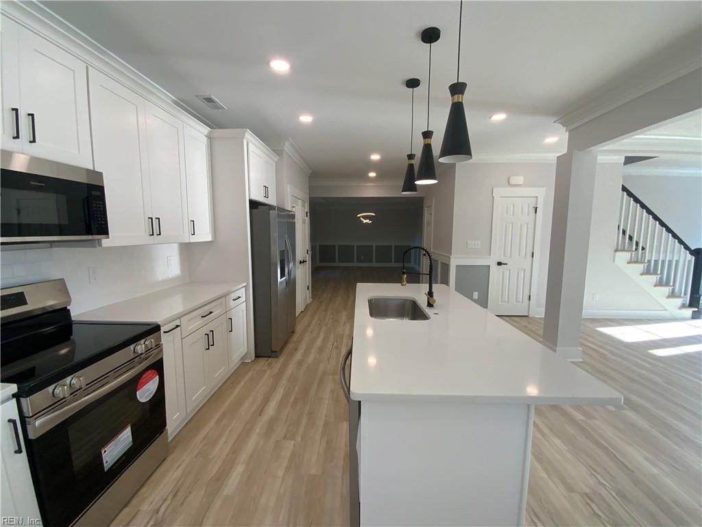 548 Greenbriar Ave Property Photo 17
