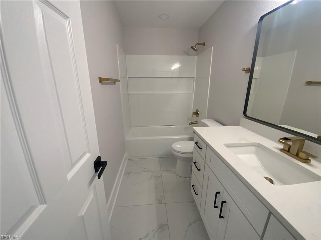 548 Greenbriar Ave Property Photo 22