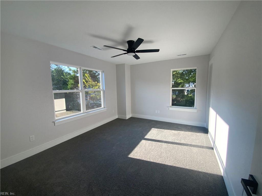 548 Greenbriar Ave Property Photo 23