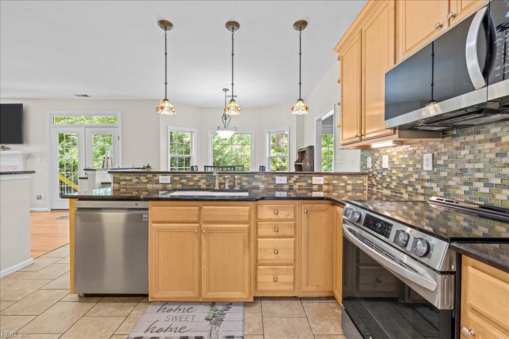 1808 Capel Manor Way Property Photo 18
