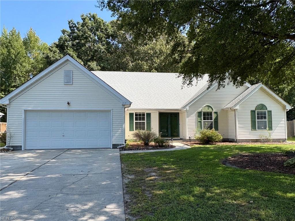 717 Treetop Ln Property Photo 1
