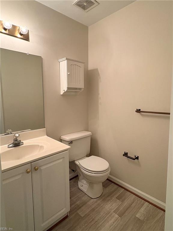 717 Treetop Ln Property Photo 26