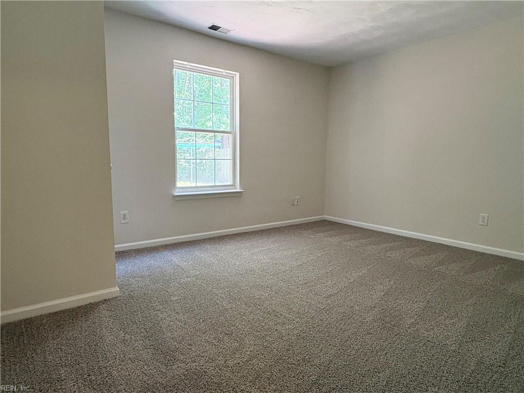 717 Treetop Ln Property Photo 37